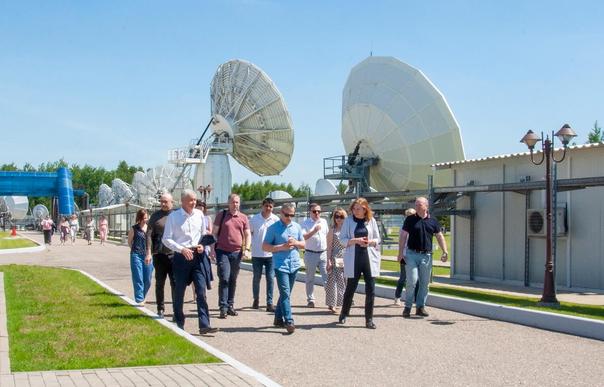 Слушателям Плехановской школы бизнеса рассказали о бизнесе спутникового оператора